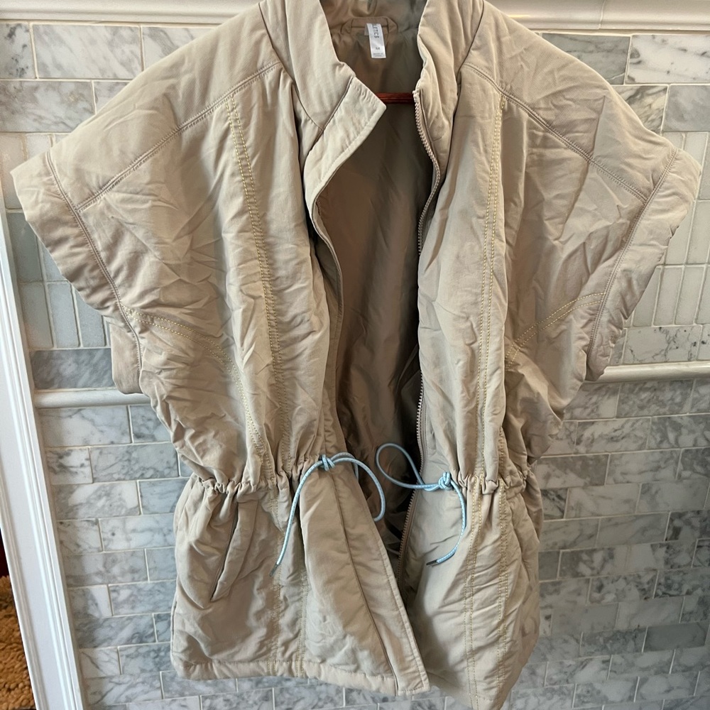 Fabletics Vest - image 6